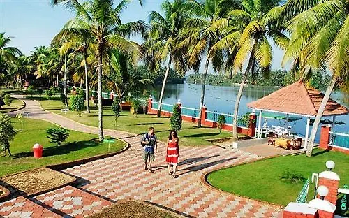 Kalathil Lake Resort Vaikom